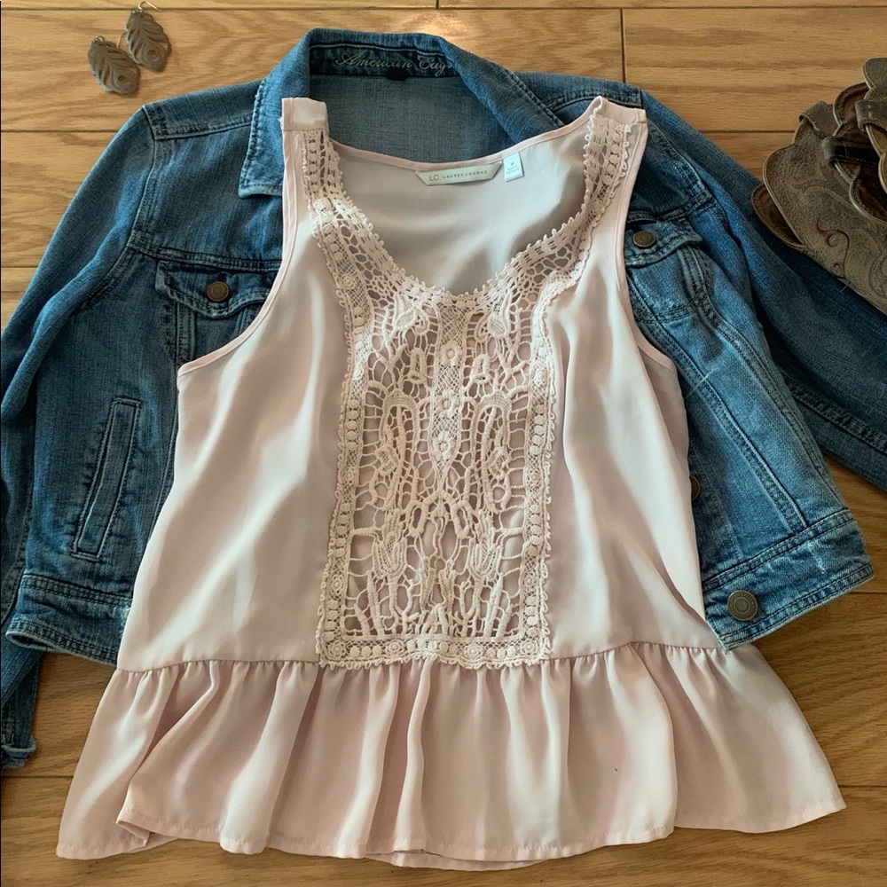 🌸 Lauren Conrad crochet peplum